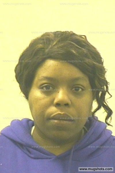 Evonne Holmes