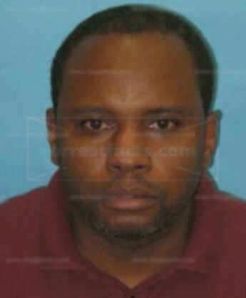 Desmond Simon