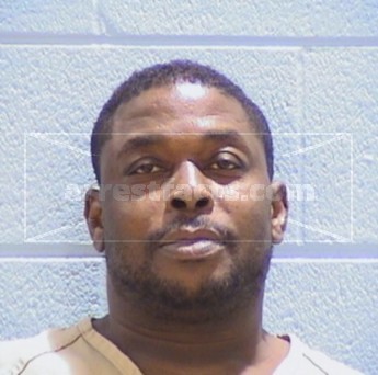 Marcus D Lacey