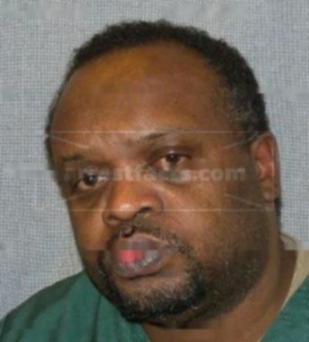 Robert L Ruffin