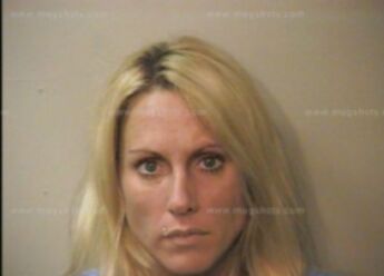 Lari L Putney
