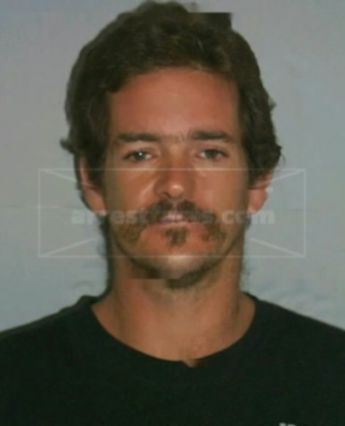 Joe Tucker