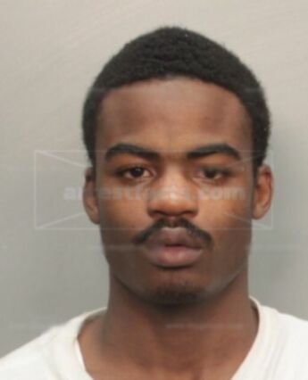 Tavarus Lee