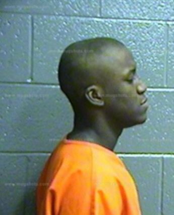 Jayquon D Barnett