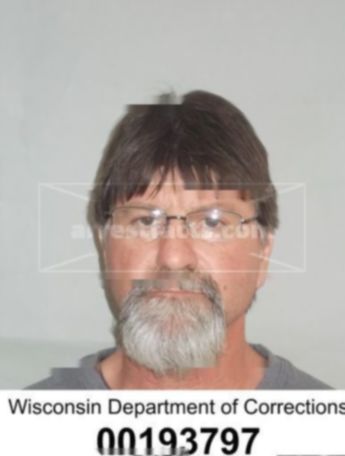 Lawrence J Sobczak