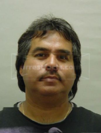 Roberto M Palacios