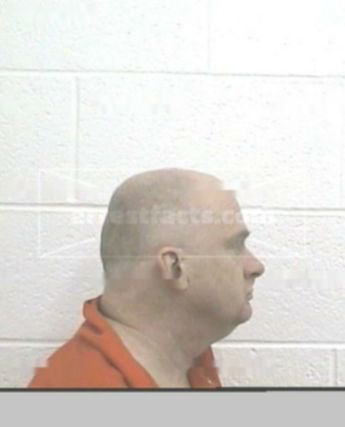 Carl J Kight