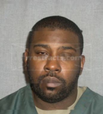Jose L Mathis