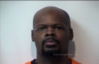 Robert Deshawn Hinton