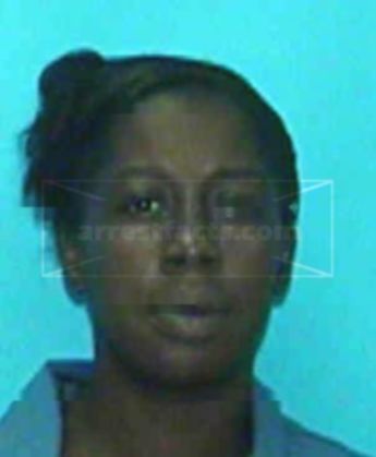 Shaniqua D Thomas
