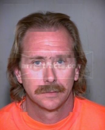 Mark D Mullanix