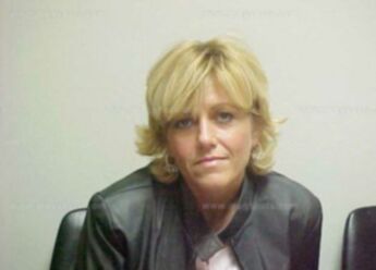 Holly D Tollett