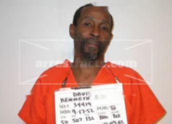 Kenneth Ray Davis