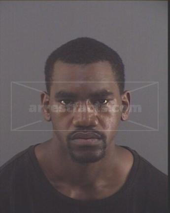 Craig M Riggins