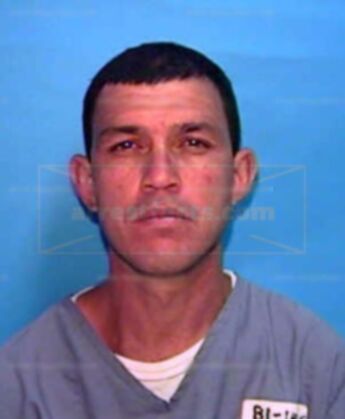 Luis R Rivera