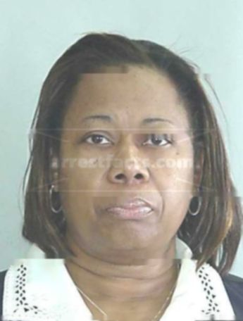 Amanda D Robinson