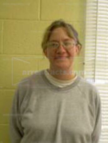 Tammy J Royer