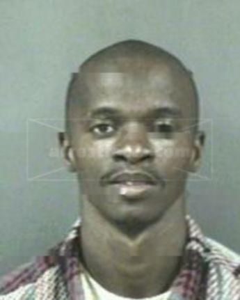 Dexter L Williams