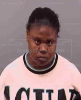 Helen Nicole Starks