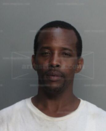 Robert Lee Macon