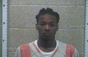 Deshawn R Chambers