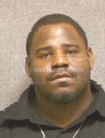 Marcus L Scott
