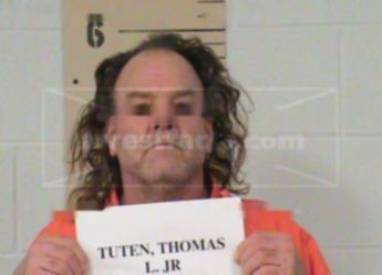Thomas Leon Tuten