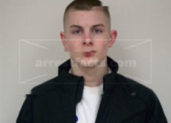 Evan J Larscheid