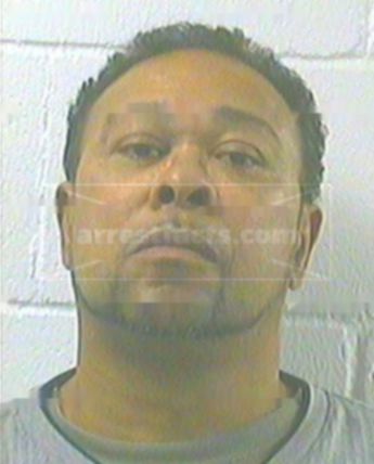 Derrick L Matthews