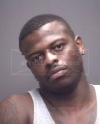 Trave`el Rayshawn White