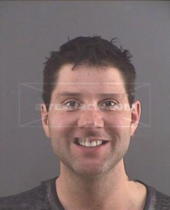 Derek M Earl