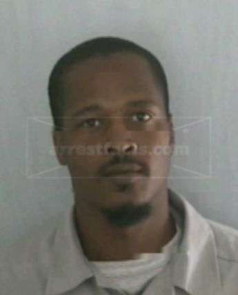Derrick L Williams