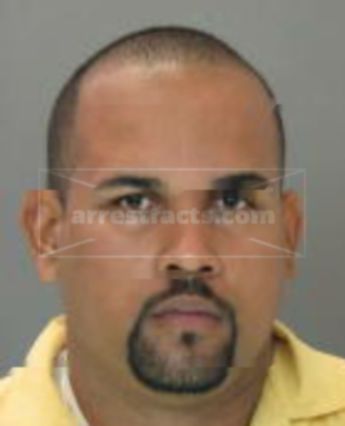 Hector Luis Muniz