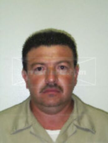 Roberto G Cruz