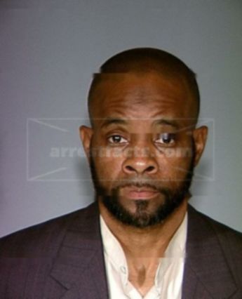 Dudley M Bonds