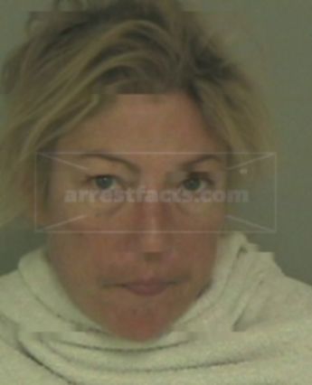 Lori Eden Eaves