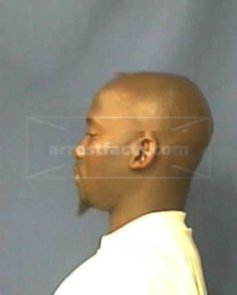 Tyus R Briggs
