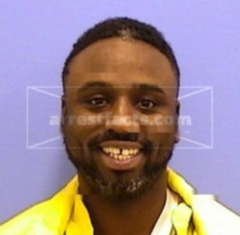 Roshaun R. Woods