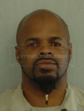Larry J Crayton