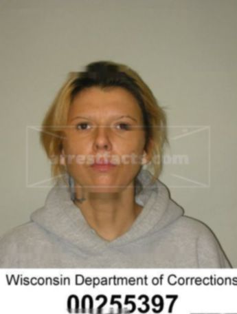 Jennifer M Stach