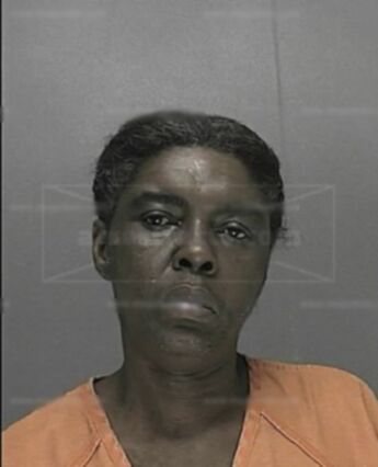 Phyllis E Banks