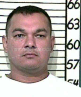 Ronnie Flores