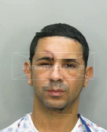 Yadrian Hernandez