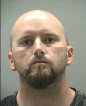 Daniel L Snyder