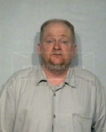 Carl J Kight