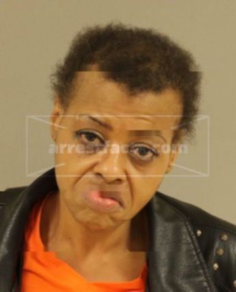 Daphne Denise Artis