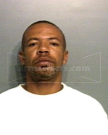 Donnie R Williams