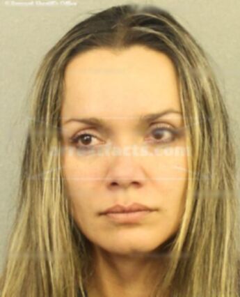 Sandra J Salamanca