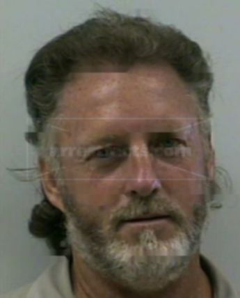 Johnny L Grogan