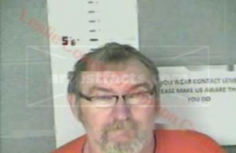 Bobby J Triplett